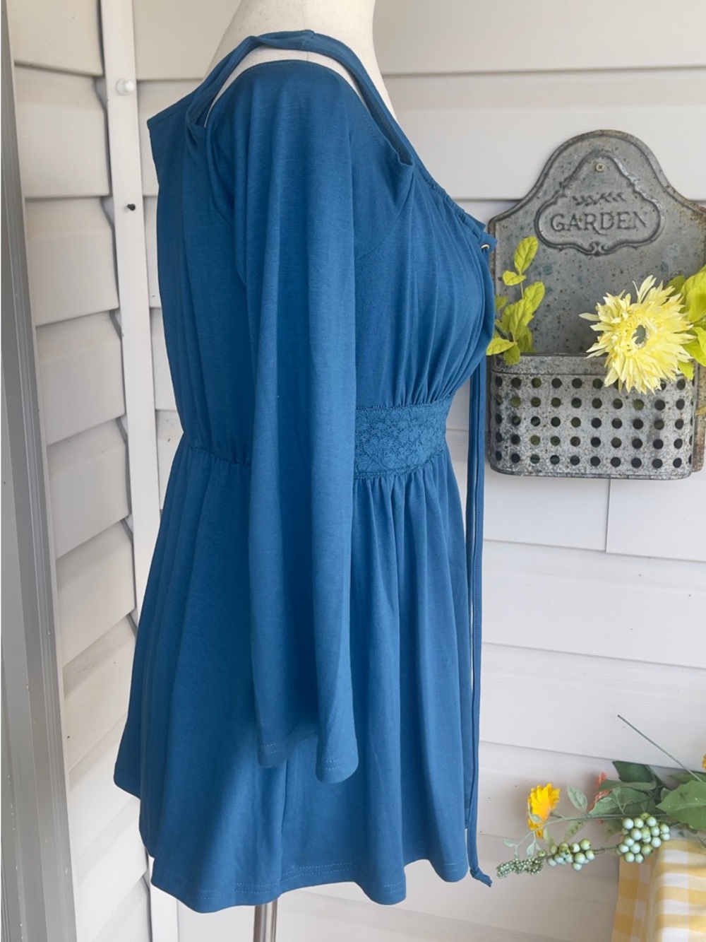 #Mooncolour Boutique Cold Shoulder Lace Up Top Tunic - Picture 6 of 10
